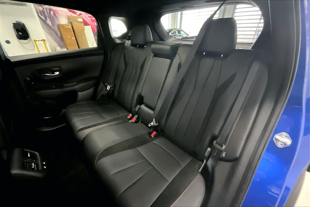 Thumbnail: 2025 Acura ADX - 27