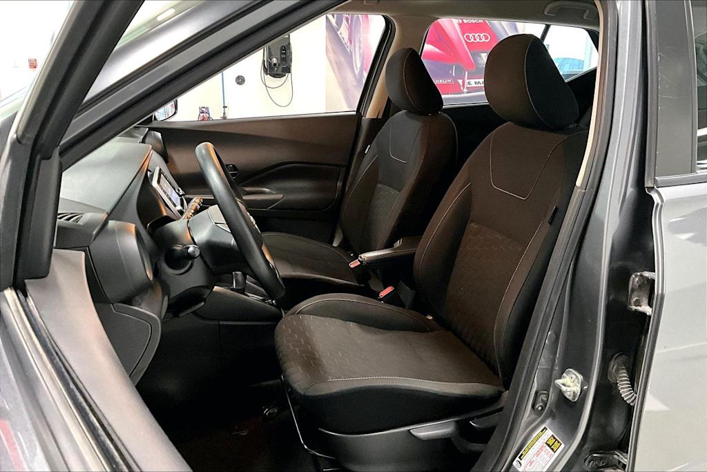 Thumbnail: 2022 Nissan Kicks - 10