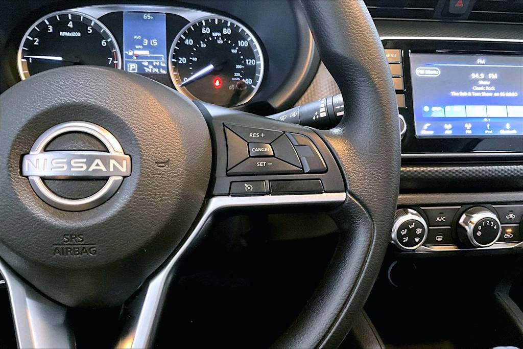 Thumbnail: 2022 Nissan Kicks - 24