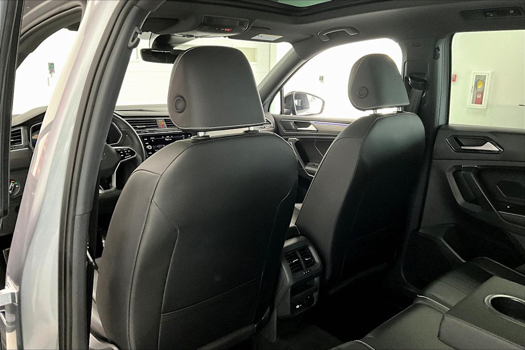 Thumbnail: 2024 Volkswagen Tiguan - 12