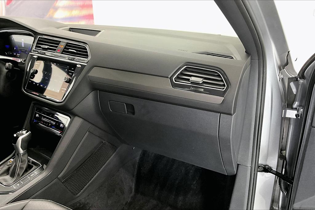 Thumbnail: 2024 Volkswagen Tiguan - 21