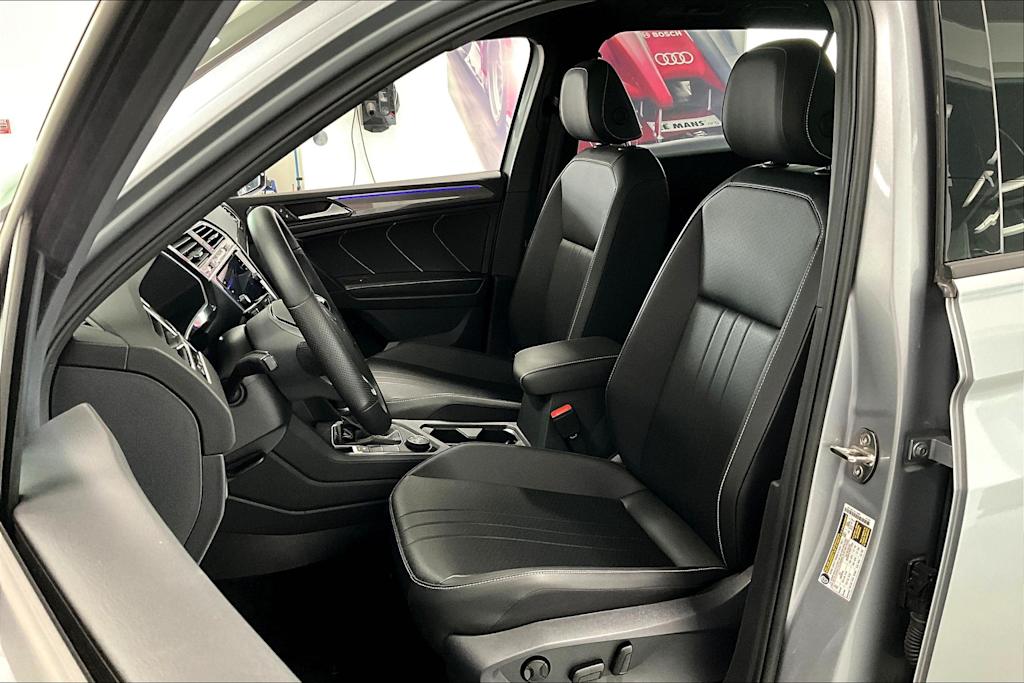 Thumbnail: 2024 Volkswagen Tiguan - 10