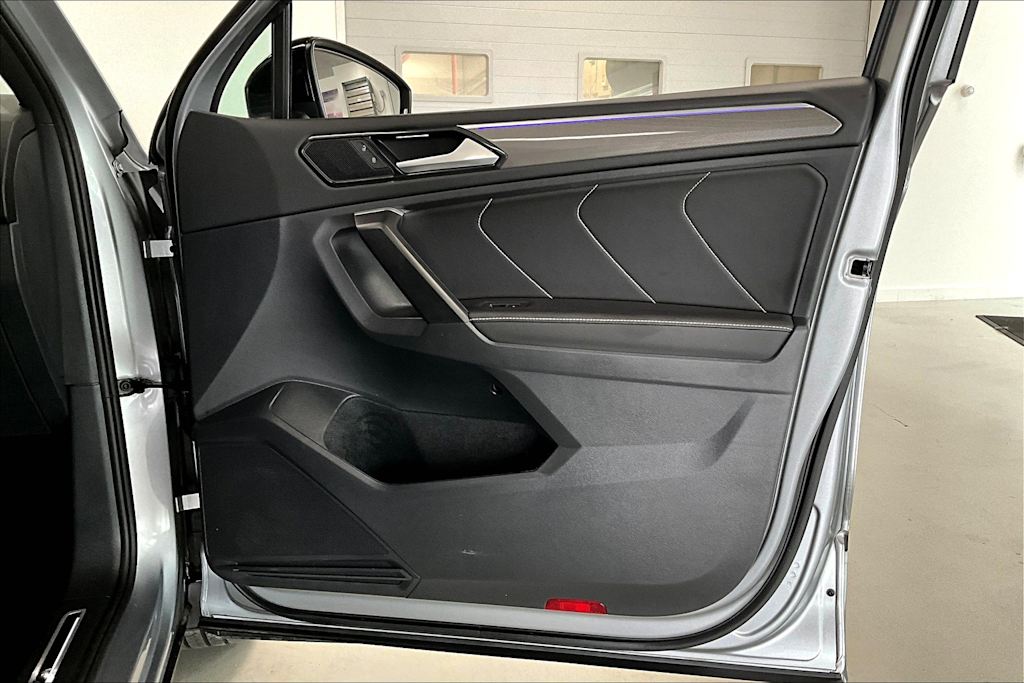 Thumbnail: 2024 Volkswagen Tiguan - 26