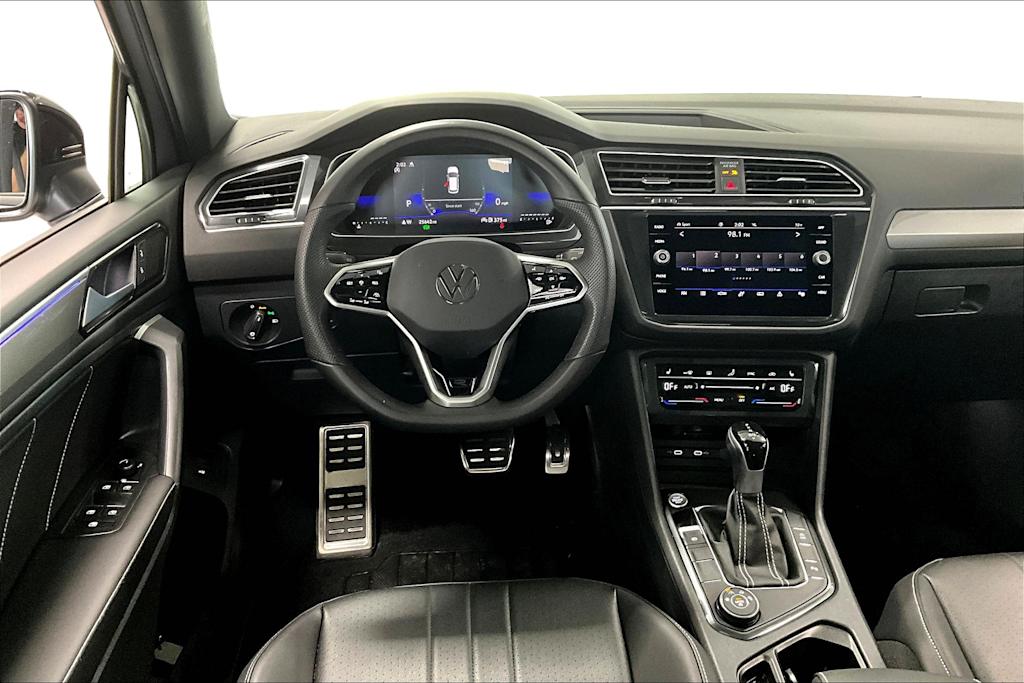 Thumbnail: 2024 Volkswagen Tiguan - 13