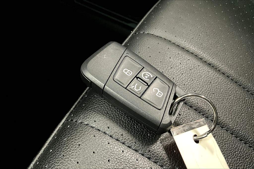 Thumbnail: 2024 Volkswagen Tiguan - 18