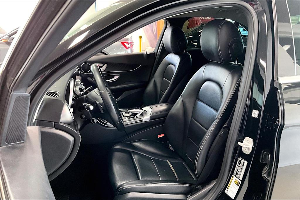 Thumbnail: 2016 Mercedes-Benz C-Class - 8