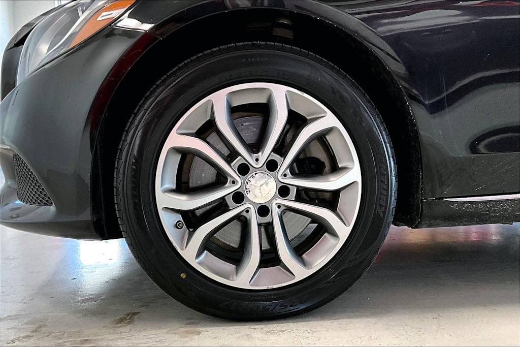 Thumbnail: 2016 Mercedes-Benz C-Class - 6