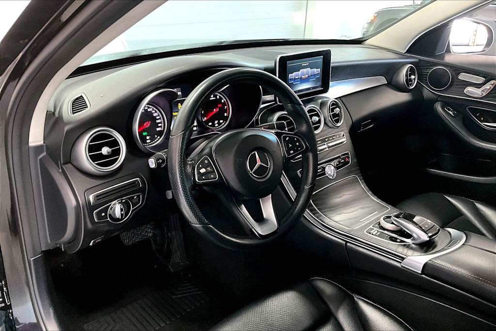 Thumbnail: 2016 Mercedes-Benz C-Class - 2