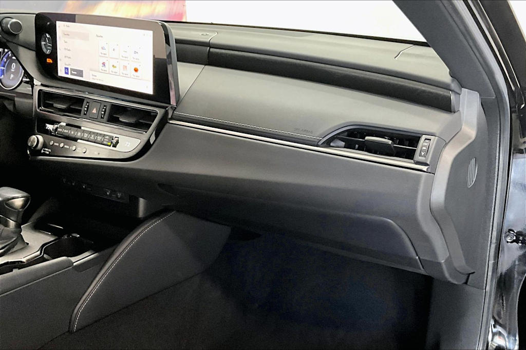 Thumbnail: 2023 Lexus ES - 22