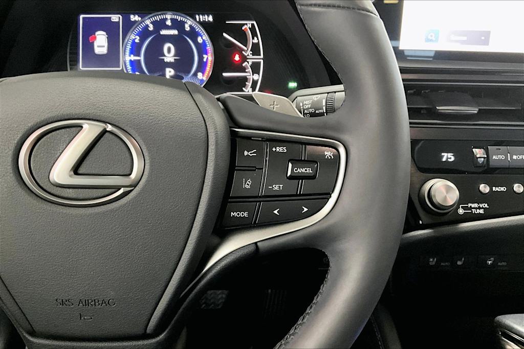 Thumbnail: 2023 Lexus ES - 24