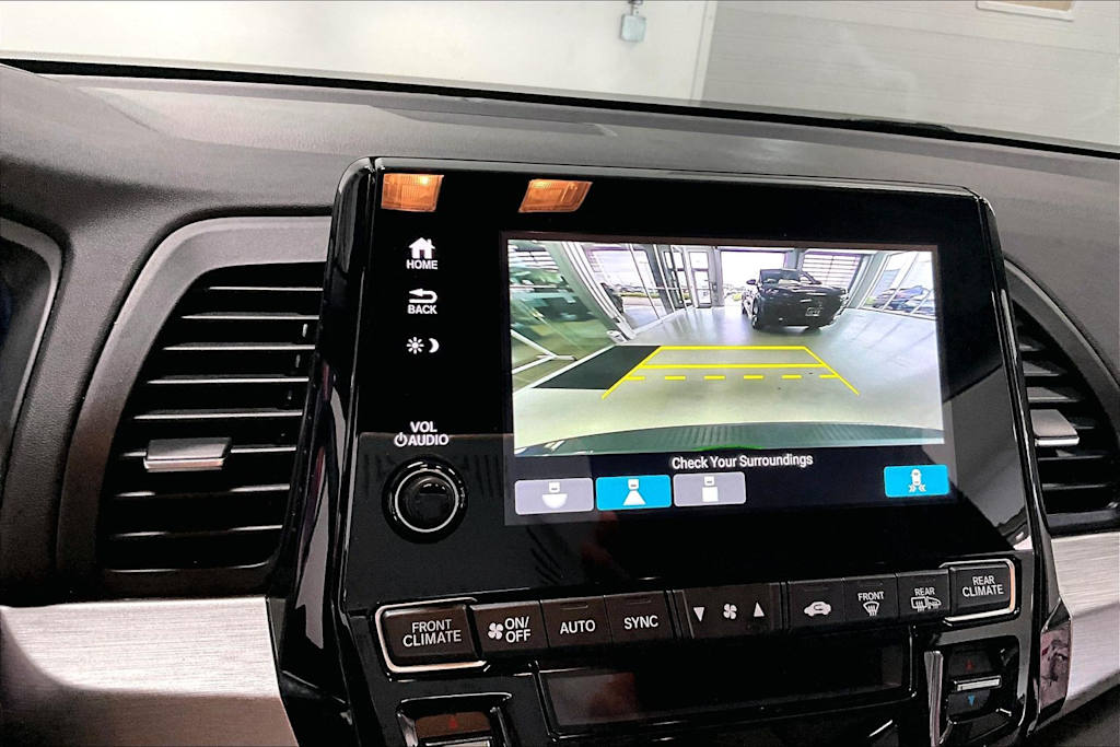 Thumbnail: 2023 Honda Odyssey - 14