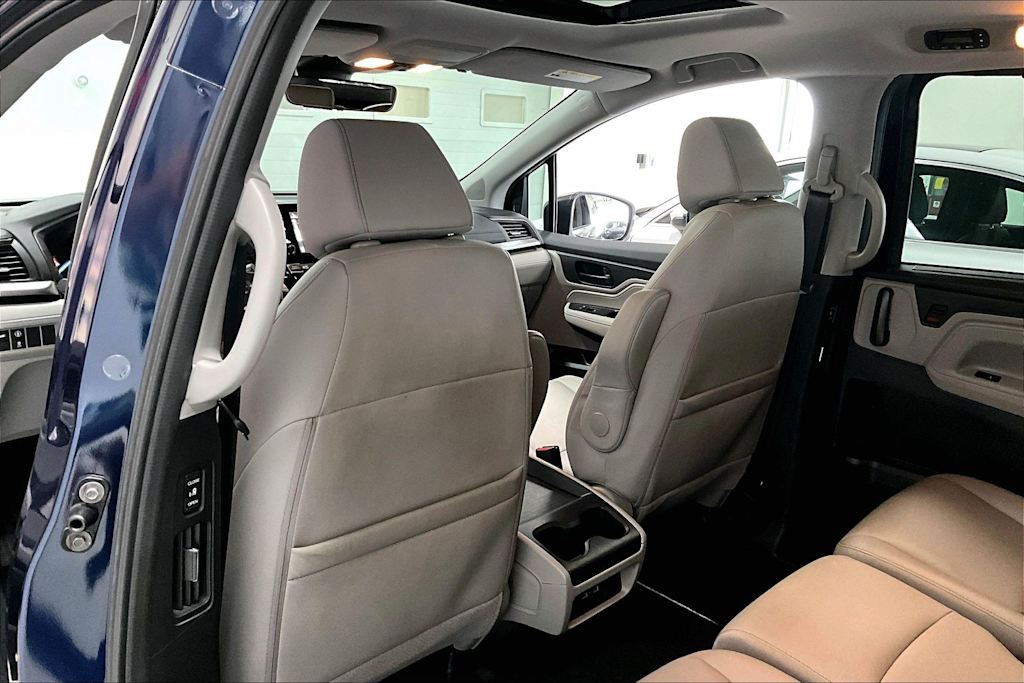 Thumbnail: 2023 Honda Odyssey - 11