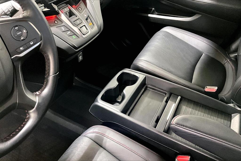 Thumbnail: 2023 Honda Odyssey - 16