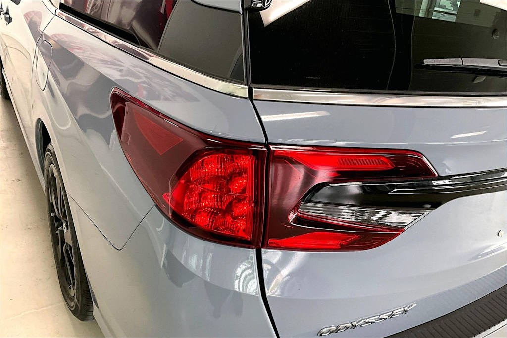 Thumbnail: 2023 Honda Odyssey - 30