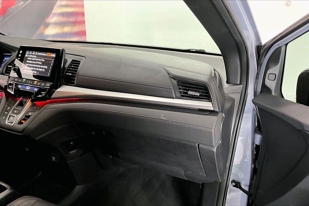Thumbnail: 2023 Honda Odyssey - 22