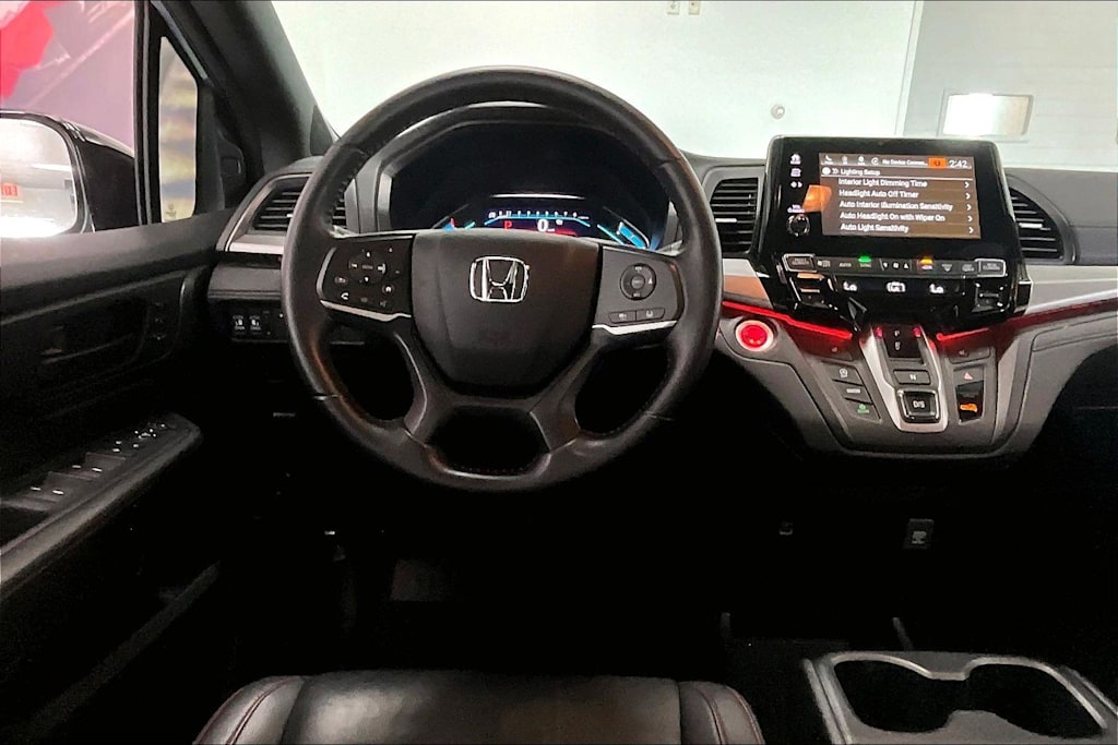 Thumbnail: 2023 Honda Odyssey - 13