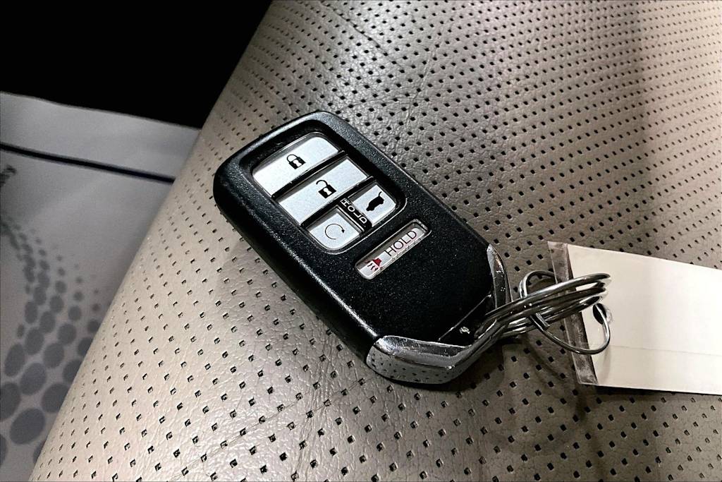 Thumbnail: 2019 Honda Pilot - 19