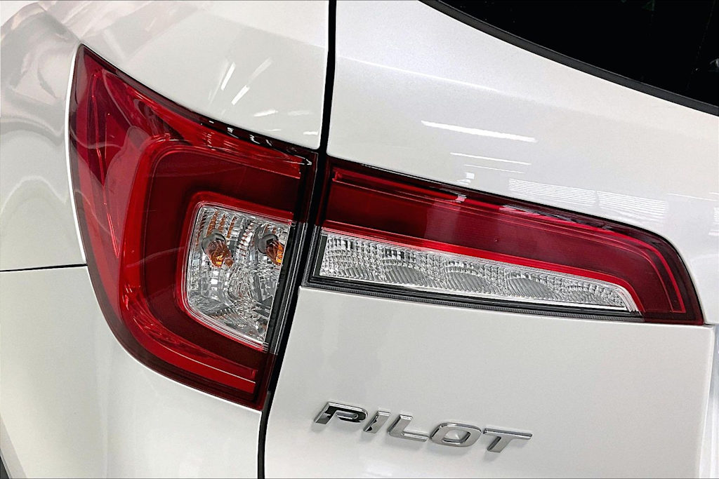 Thumbnail: 2019 Honda Pilot - 30