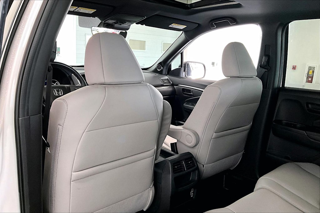 Thumbnail: 2023 Honda Passport - 12