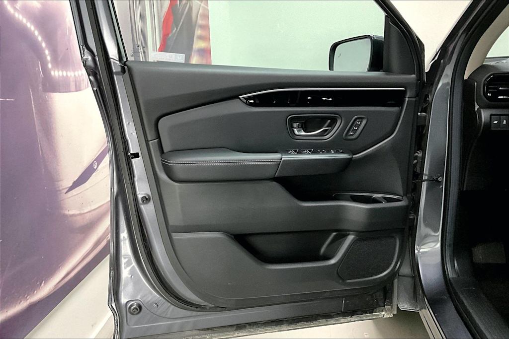 Thumbnail: 2024 Honda Pilot - 25