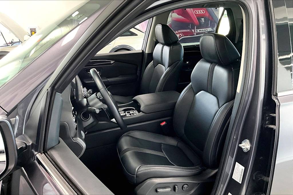 Thumbnail: 2023 Honda Pilot - 10
