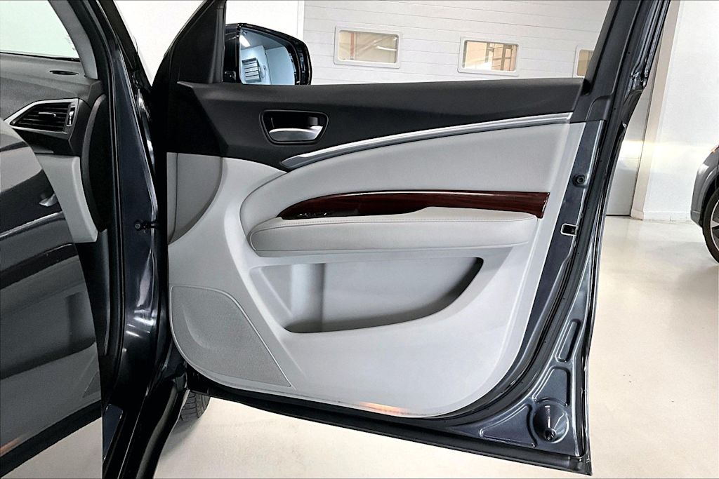 Thumbnail: 2015 Acura MDX - 26