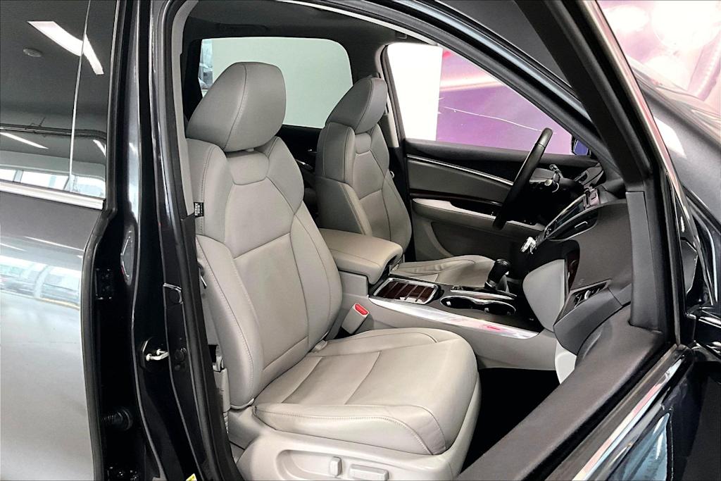Thumbnail: 2015 Acura MDX - 10