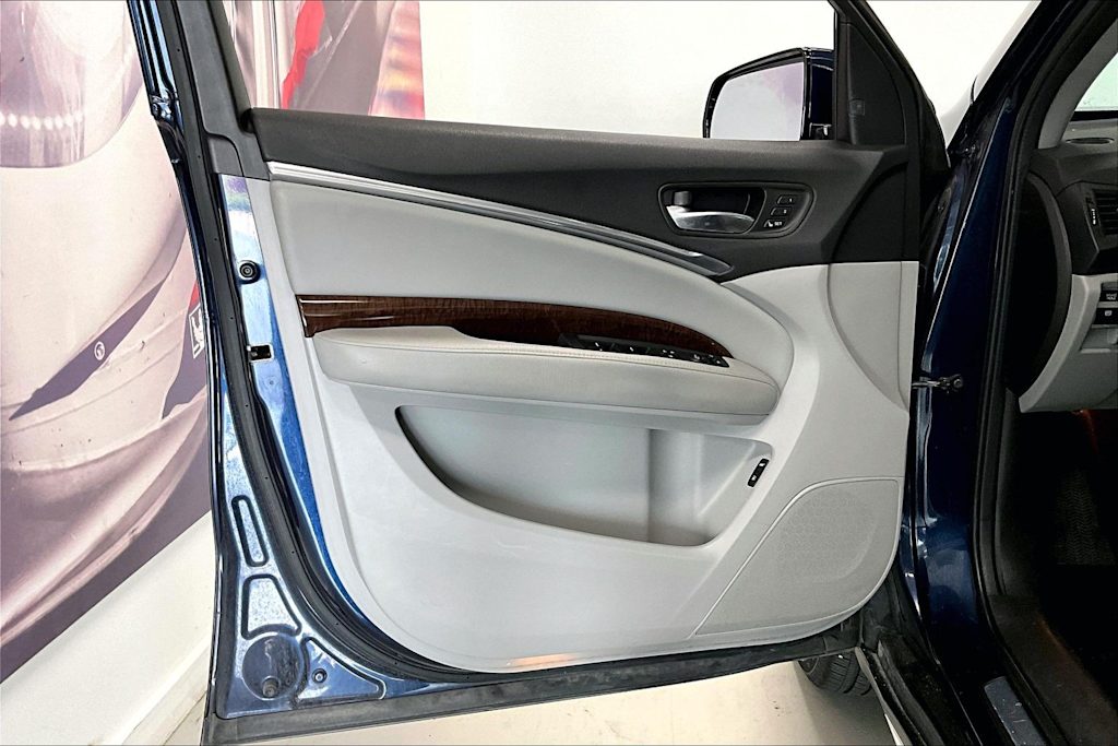 Thumbnail: 2017 Acura MDX - 23