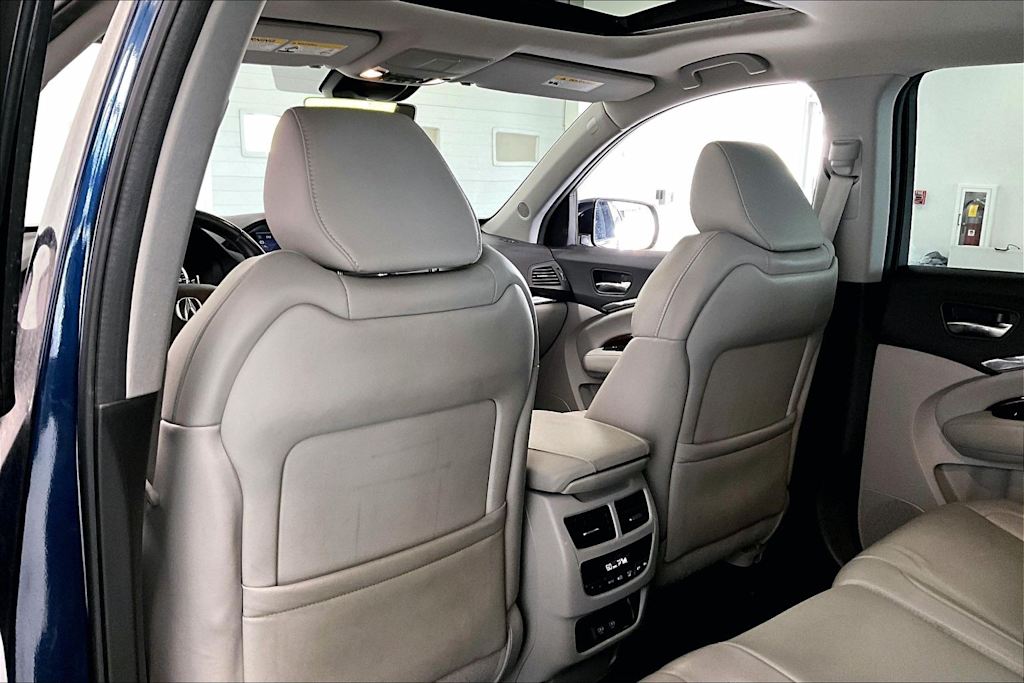 Thumbnail: 2017 Acura MDX - 10
