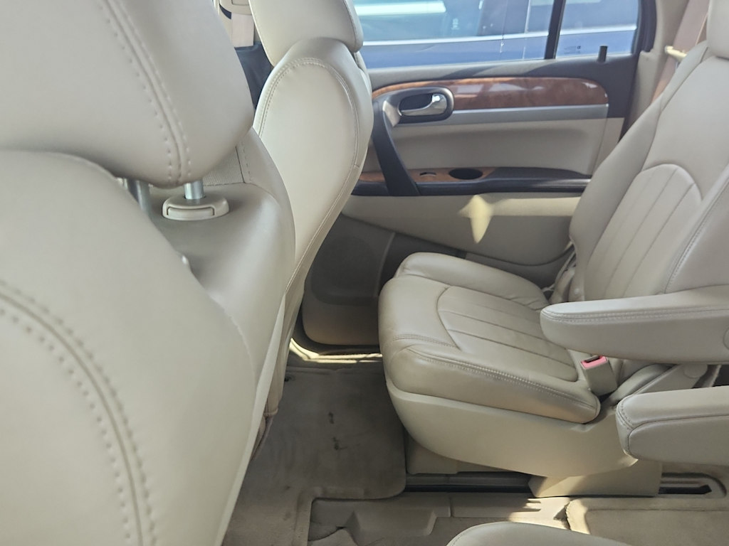 Thumbnail: 2011 Buick Enclave - 4