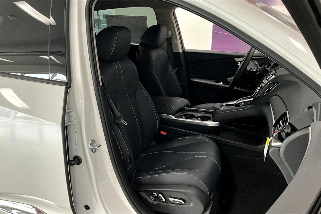 Thumbnail: 2025 Acura RDX - 12