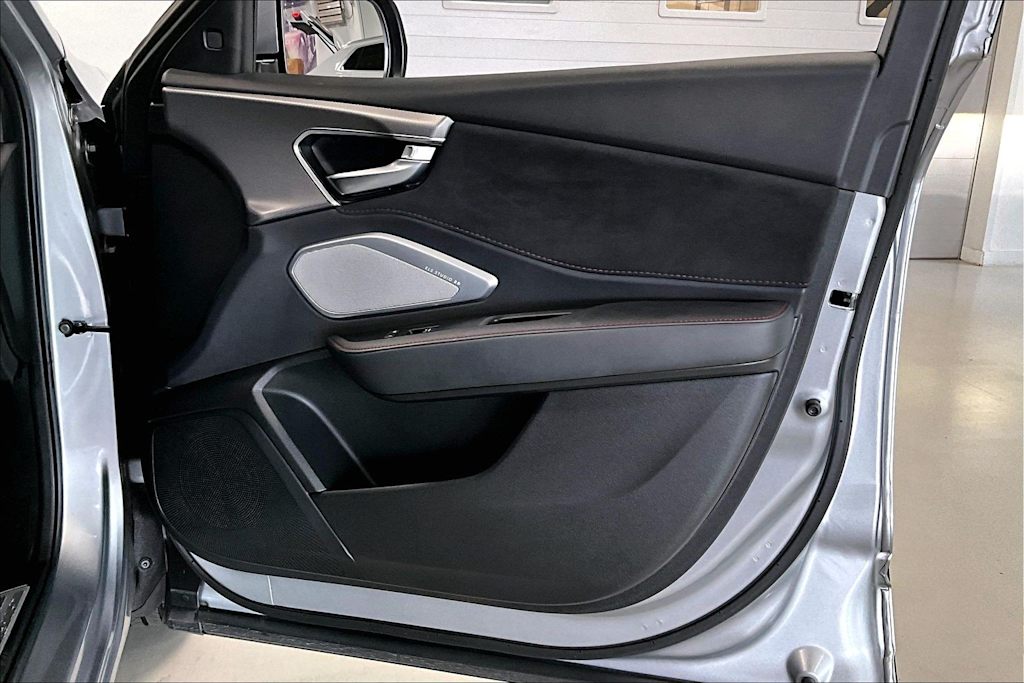 Thumbnail: 2023 Acura RDX - 26