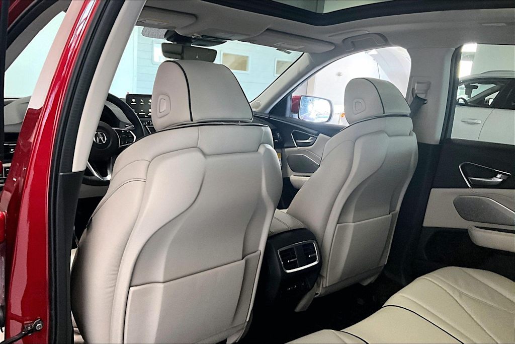 Thumbnail: 2026 Acura RDX - 12