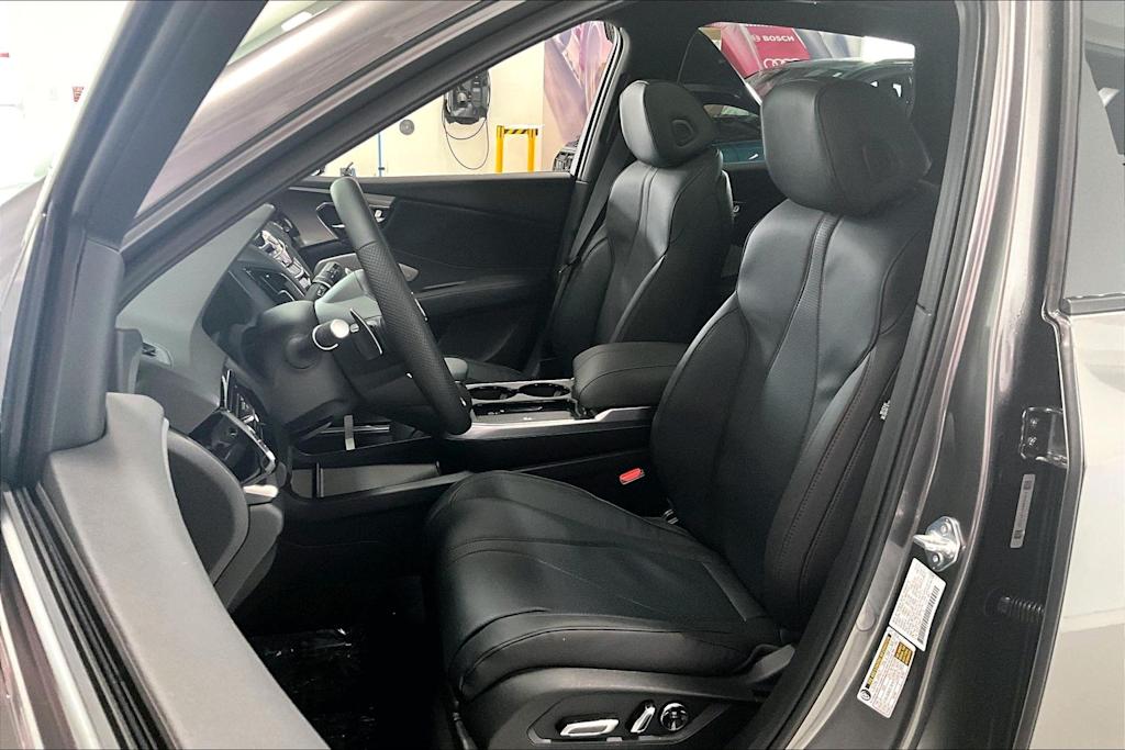 Thumbnail: 2026 Acura RDX - 11