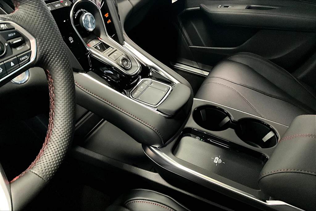 Thumbnail: 2025 Acura RDX - 15