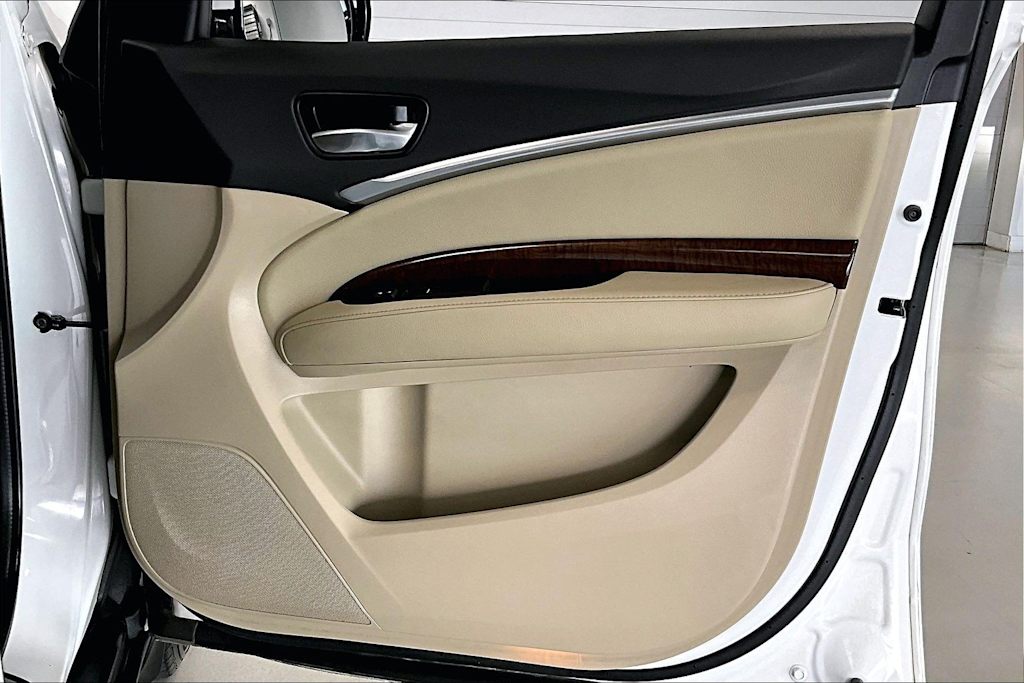 Thumbnail: 2020 Acura MDX - 26