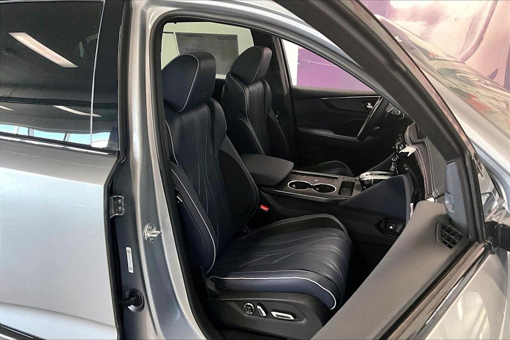 Thumbnail: 2026 Acura MDX - 12