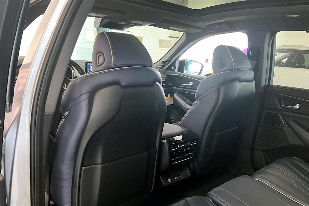 Thumbnail: 2026 Acura MDX - 13