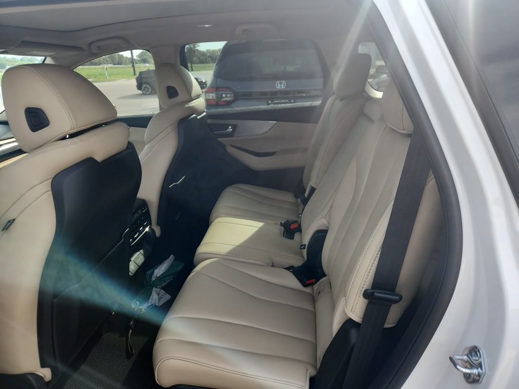 Thumbnail: 2025 Acura MDX - 8