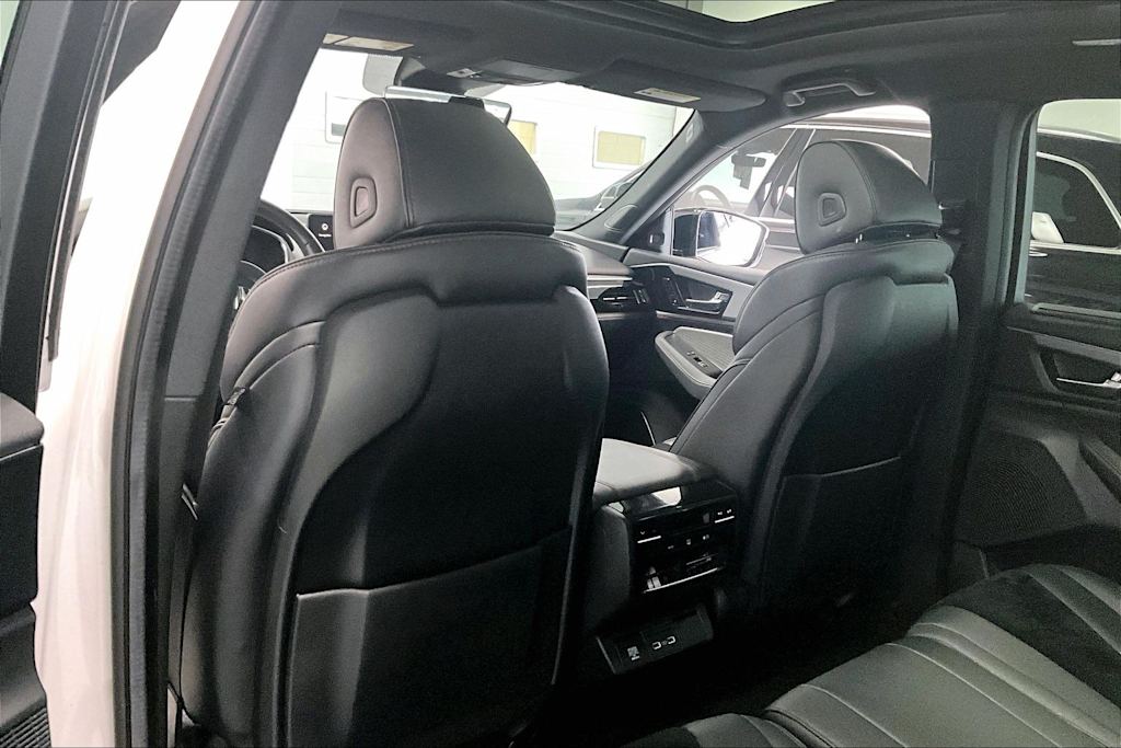 Thumbnail: 2023 Acura MDX - 12