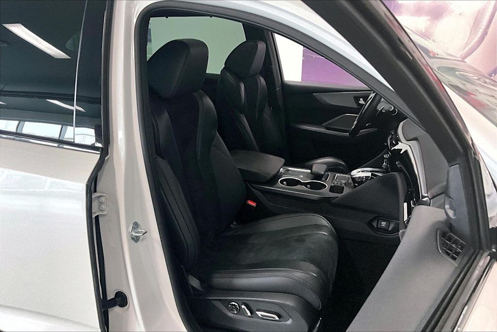 Thumbnail: 2023 Acura MDX - 11