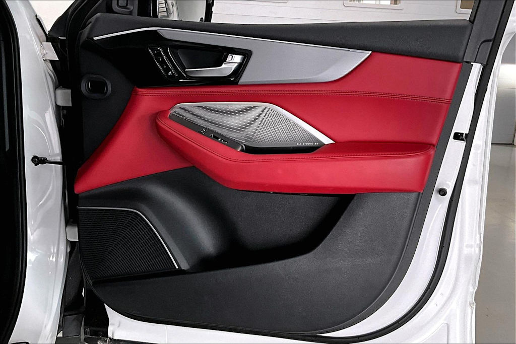 Thumbnail: 2022 Acura MDX - 26