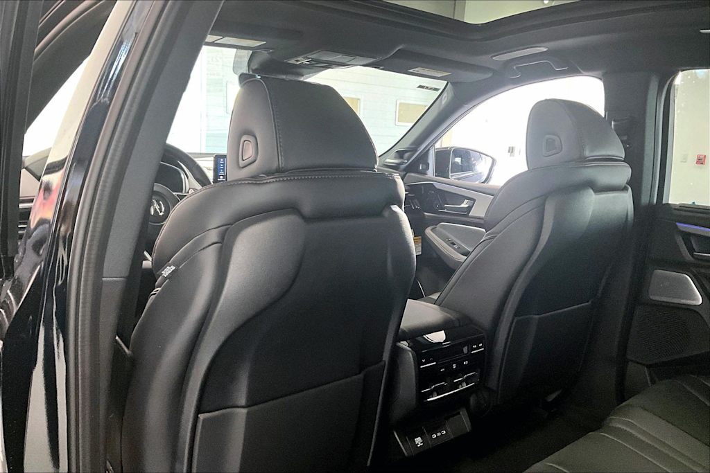 Thumbnail: 2026 Acura MDX - 12
