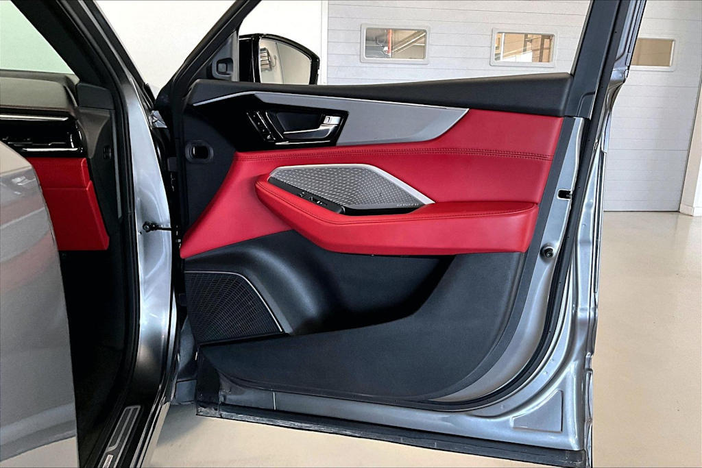 Thumbnail: 2023 Acura MDX - 27