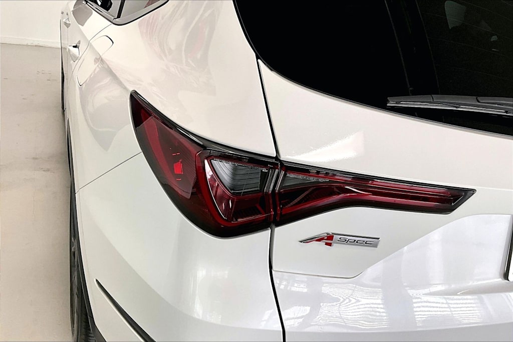 Thumbnail: 2023 Acura MDX - 30