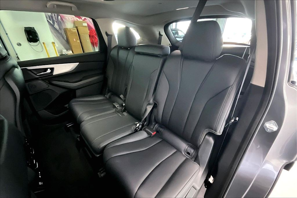 Thumbnail: 2025 Acura MDX - 27