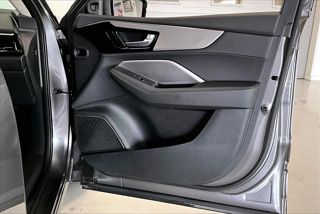 Thumbnail: 2025 Acura MDX - 26