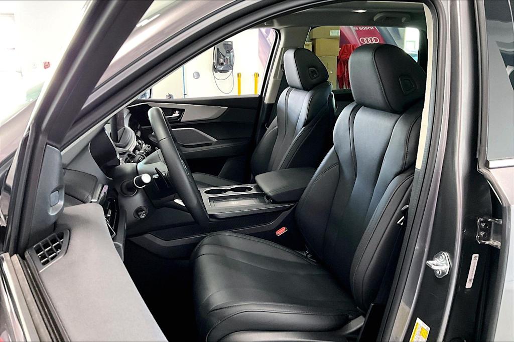 Thumbnail: 2025 Acura MDX - 10