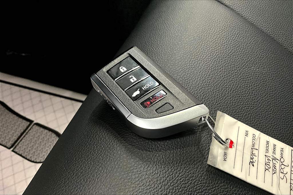 2025 Acura MDX Base 19