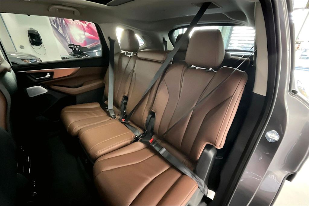 Thumbnail: 2026 Acura MDX - 20